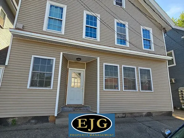 504 Main St APT 1, Farmington, NH 03835