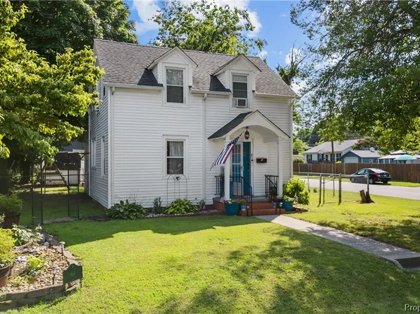 67 Claremont Ave, Hampton, VA 23661