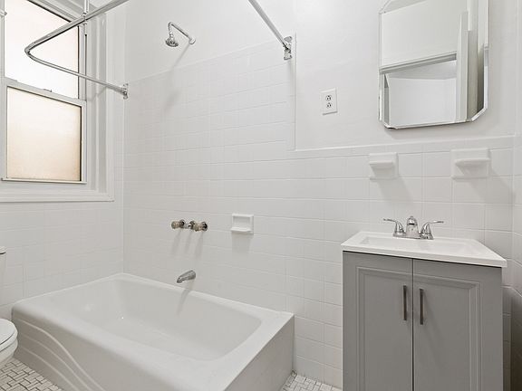 4th image of 336 W 95th St APT 46