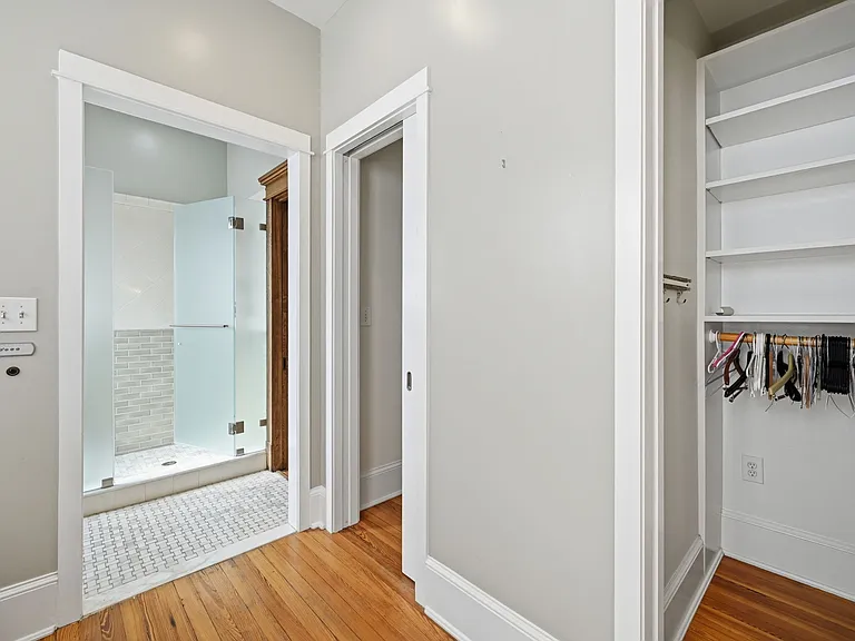 922 E Capitol St NE — Photo 38