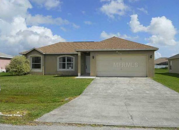 1st image of 815 Jarnac Dr