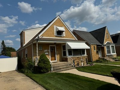 1827 N 18th Ave, Melrose Park, IL, 60160