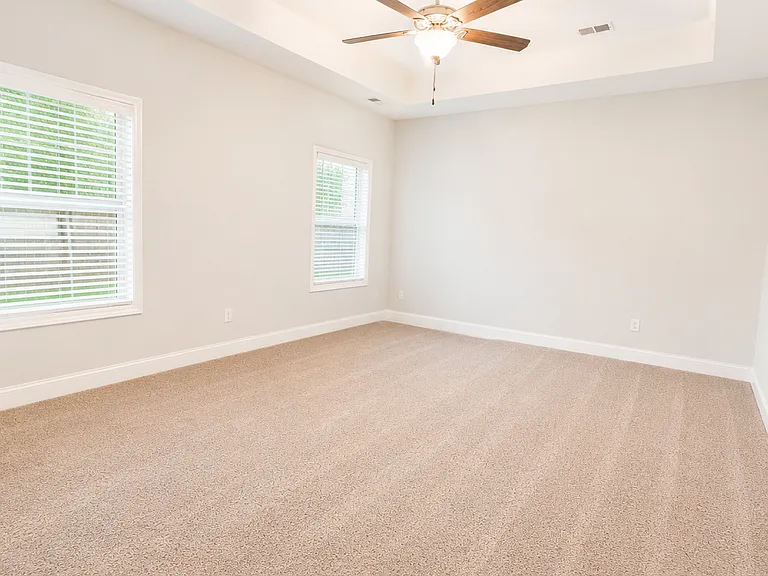 619 Roseridge Dr — Photo 6