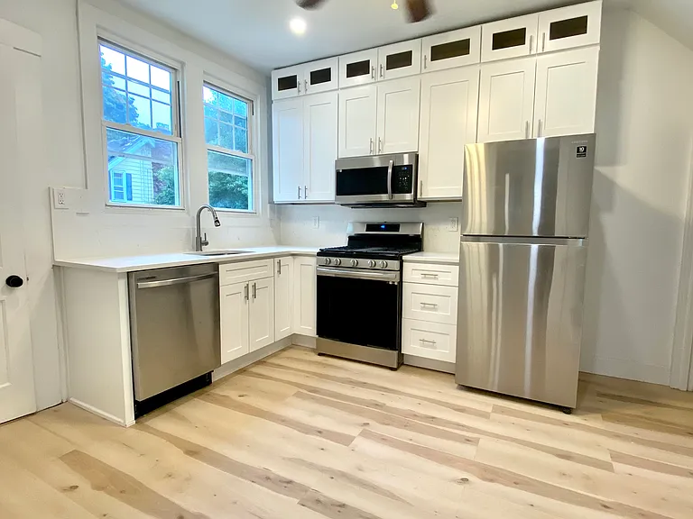 25 Beecher Pl — Photo 12