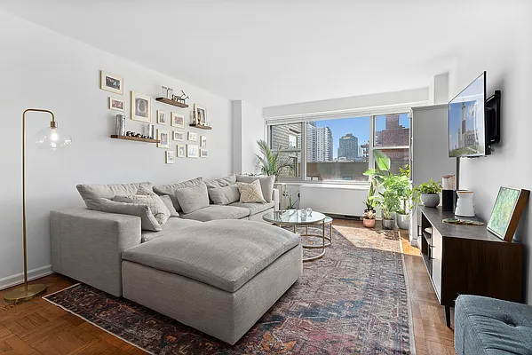 Rented by Brown Harris Stevens | media 1