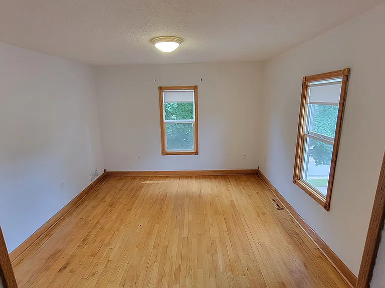 410 3rd Ave S #3 — Photo 13