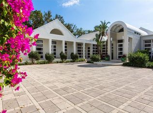 360 Shores Dr, Indian River Shores, FL 32963