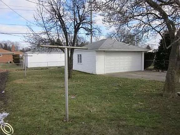 5th image of 9148 Riverview
