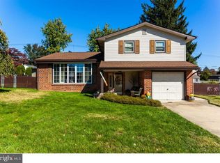 111 Pocasset Rd, Philadelphia, PA 19115