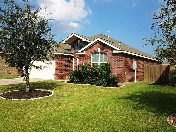 3rd image of 851 Driftwood Ln