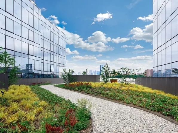 420 Kent Avenue image 27 of 36