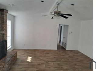 1417 Rutherford Dr, Mesquite, TX 75149