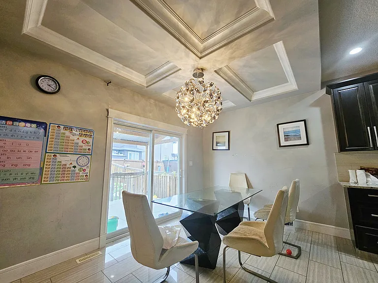 546 Albany Way NW — Photo 23