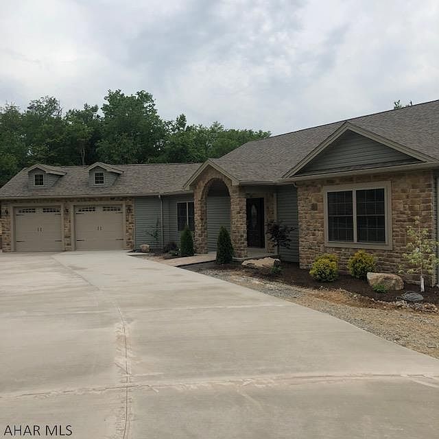 1st image of 289 Highland Dr