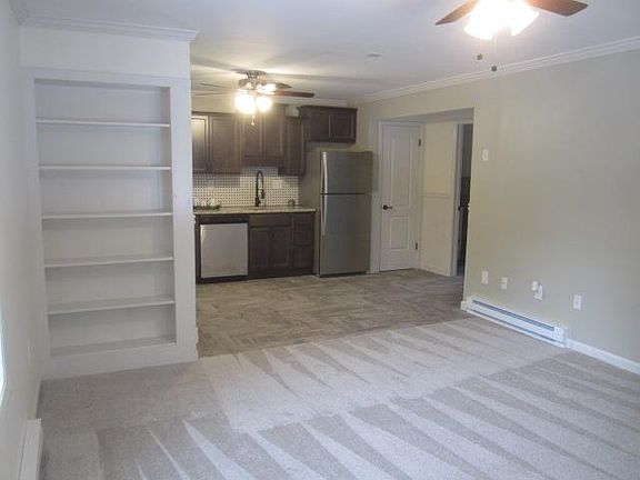 4th image of 300 Forest Ln APT 104