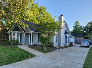 105 King Arthur Pl, Alabaster, AL 35007