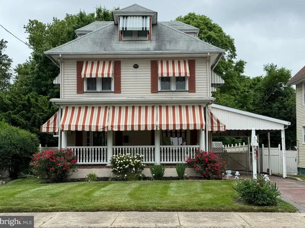 9 Church St, Penns Grove, NJ 08069