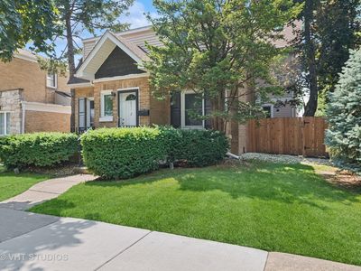 8712 N Central Ave, Morton Grove, IL, 60053