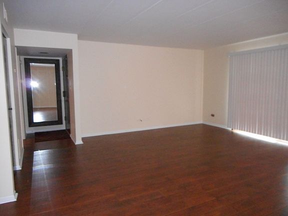 2nd image of 10225 S Komensky Ave