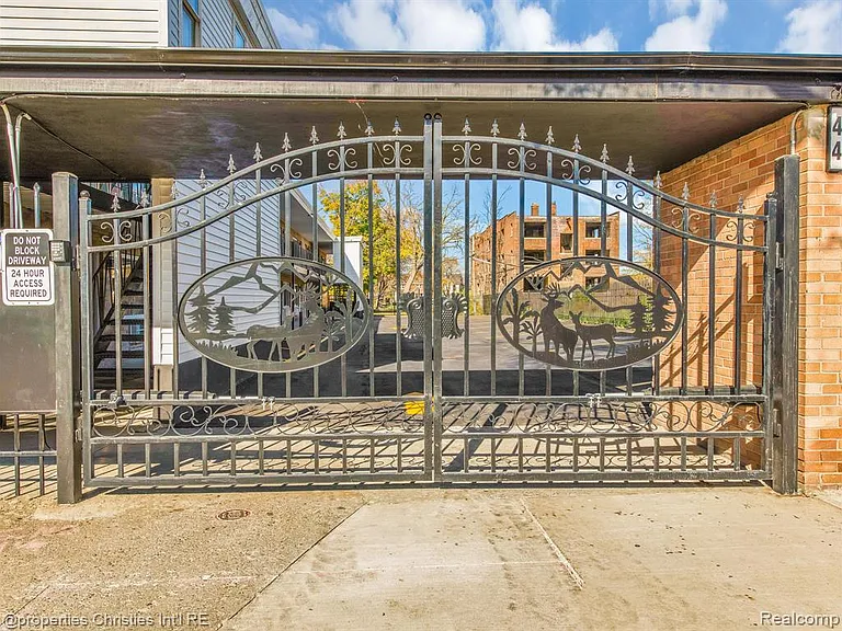 44 Highland St #2 — Photo 13