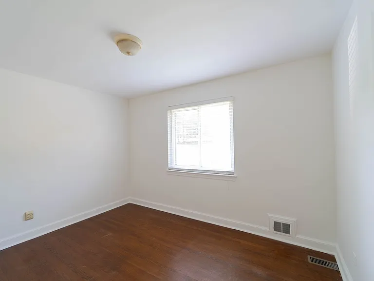 5305 Yorktown Blvd — Photo 16