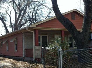 1127 Yuma St, Manhattan, KS 66502