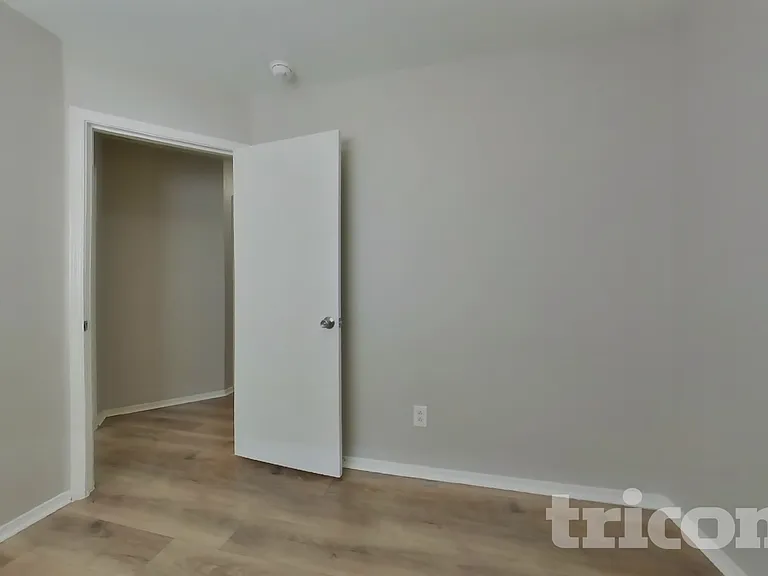 11514 W Wethersfield Rd — Photo 20