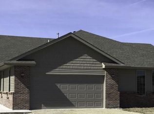 9360 Romeldale Ln, Roscoe, IL 61073