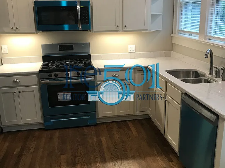 1305 Kavanaugh Blvd #A — Photo 37
