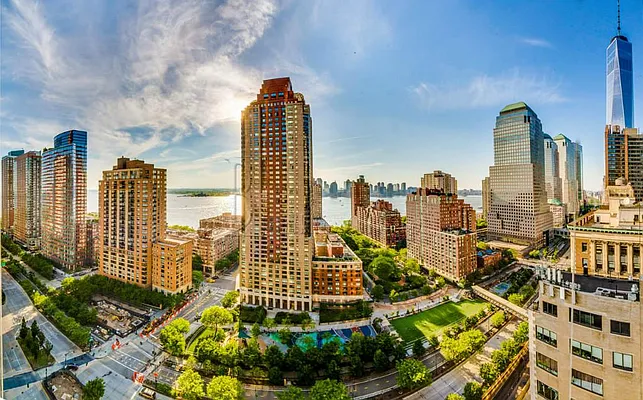 Rented by Bouklis Group | media 37