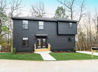 8142 Chestnut Dr, Rogers, AR 72756