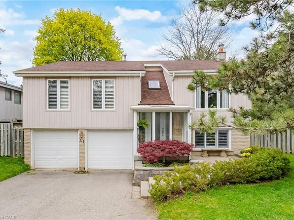 41 Plainsman Rd, Mississauga, ON L5N 1C4