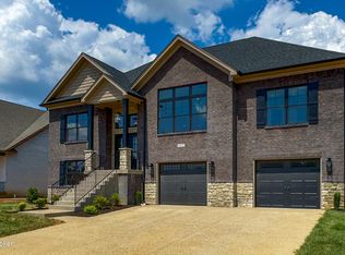 10212 Reeseman Dr, Louisville, KY 40291