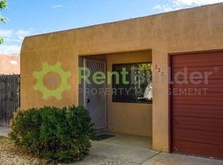 222 Shannon Pl NW, Albuquerque, NM 87107