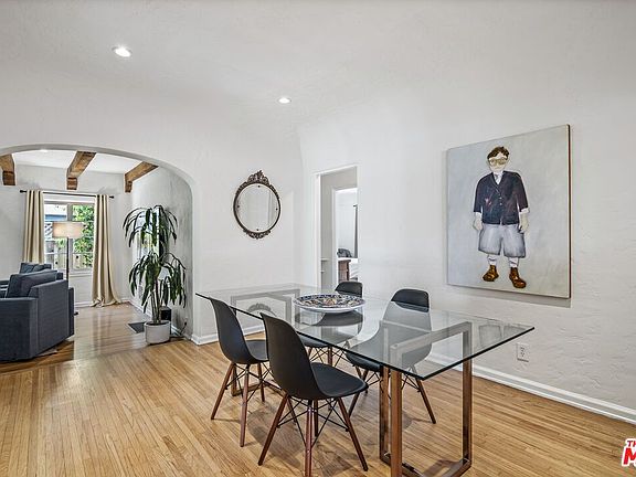 4th image of 833 N Harper Ave
