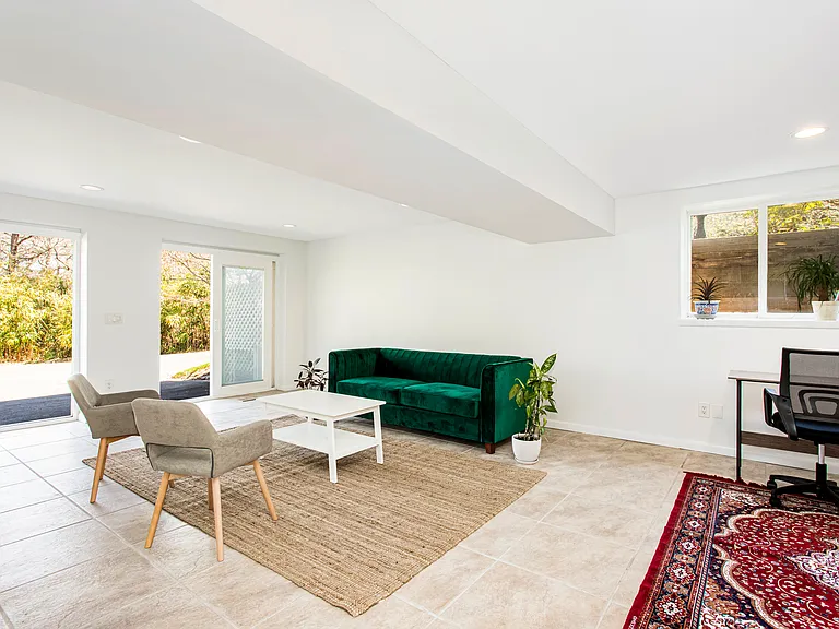 83 Porter Rd — Photo 15