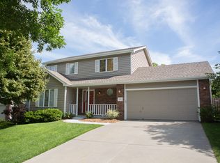 3111 Williamsburg Dr, Lincoln, NE 68516