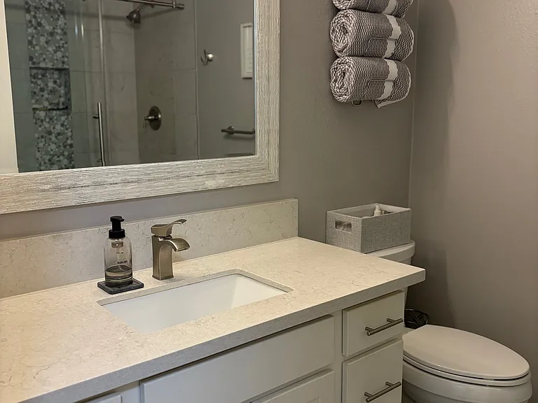 Main bathroom off the hallway.