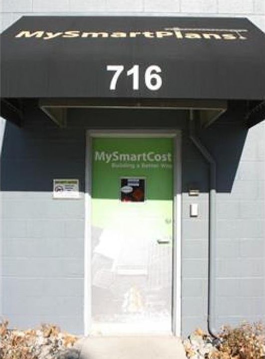 1st image of 716 W Pennway St