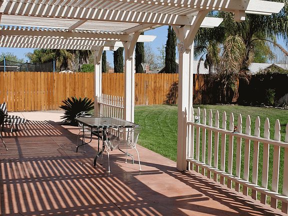 3rd image of 29816 Oakbridge Dr