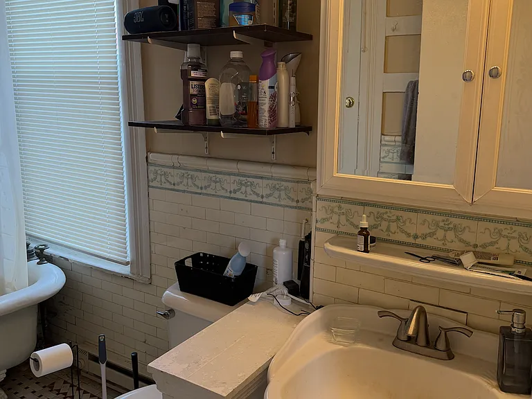 112 Lyon St #2 — Photo 8