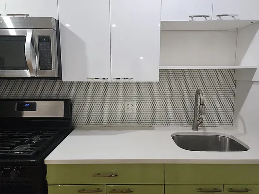 Rented by RELEASE NY | media 4