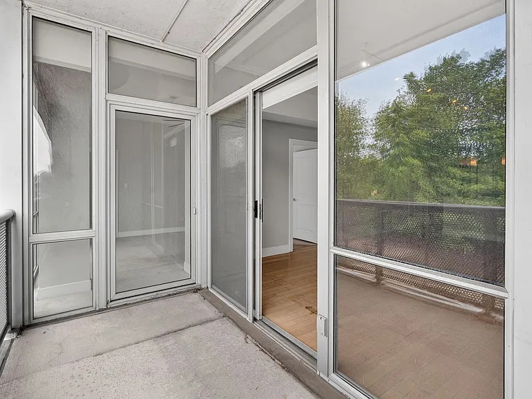 525 Kedzie St — Photo 51
