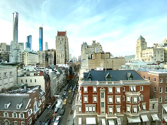 Sold by Compass | media 8