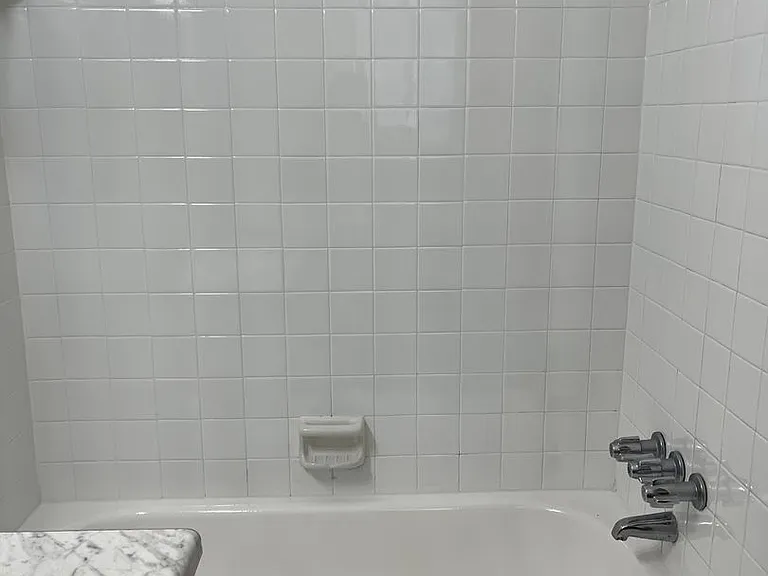 Tiberwood Apartments — Photo 11