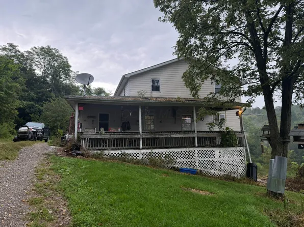 30032 Maple Dr, Quaker City, OH 43773