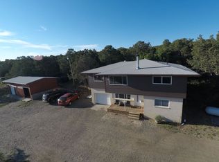 28 Salazar Rd, Tijeras, NM 87059