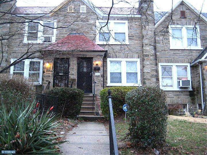 1st image of 1640 E Washington Ln
