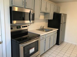 42 W Main St #3, Clinton, CT 06413