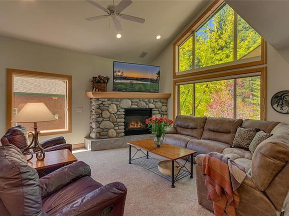 4th image of 899 Southwood Blvd #3
